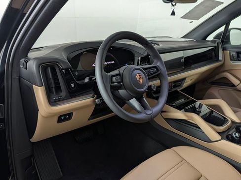 New 2026 Porsche Cayenne AWD/4WD image 4