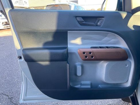 Used 2022 Ford Maverick Lariat w/ Equipment Group 500A Standard image 18