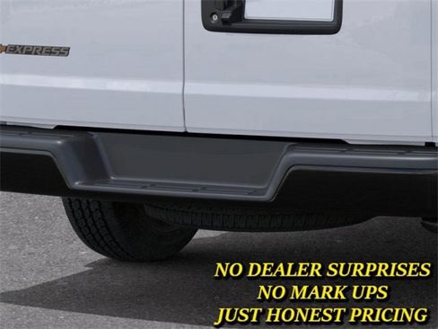 New 2025 Chevrolet Express 2500 Extended image 14