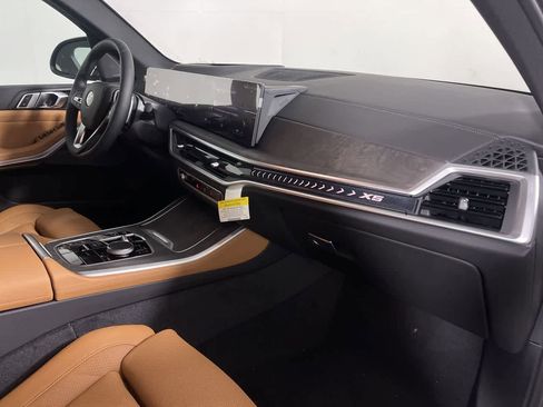 Used 2024 BMW X5 xDrive40i w/ Premium Package AWD/4WD image 17