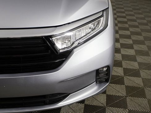 Used 2023 Honda Odyssey EX-L image 14