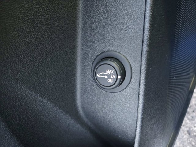 Used 2024 Chevrolet Equinox LT FWD image 32