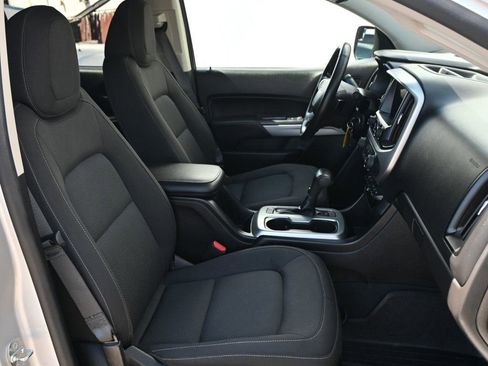 Used 2019 Chevrolet Colorado LT w/ LT Convenience Package image 16