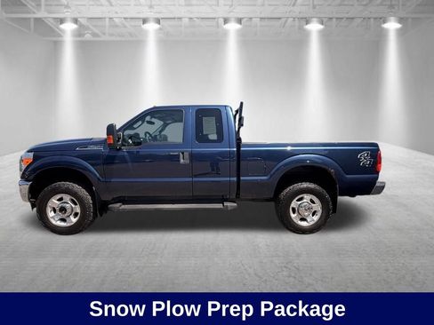 Used 2015 Ford F250 XLT w/ XLT Value Package AWD/4WD image 3