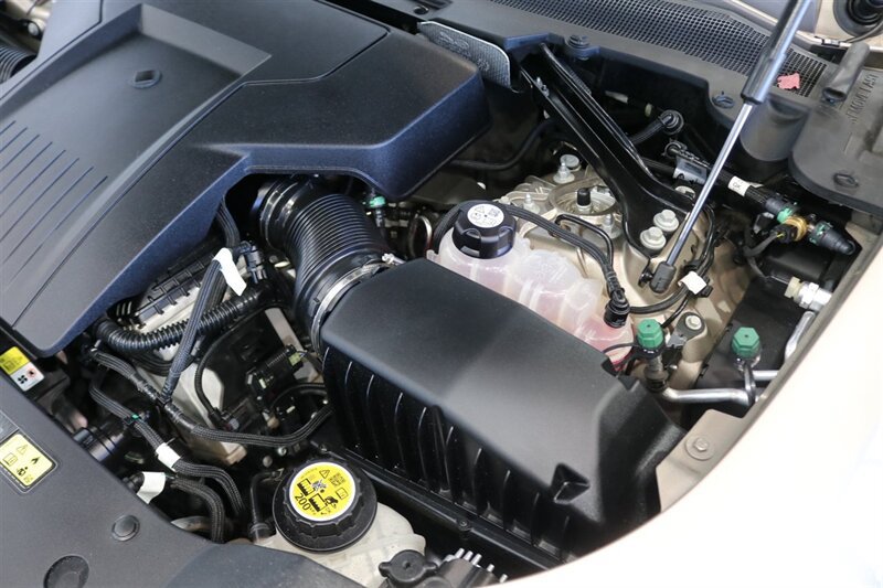 Used 2025 Land Rover Defender 110 AWD/4WD image 53