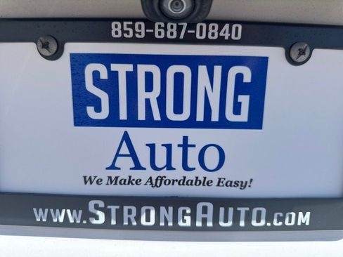 Used 2023 GMC Acadia Denali AWD/4WD image 17