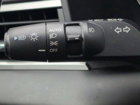 Used 2024 Mitsubishi Outlander SE image 26