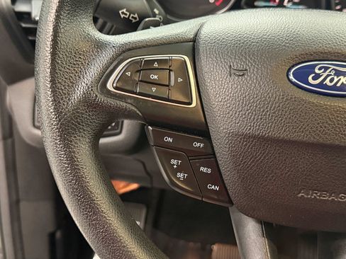 Used 2017 Ford Escape SE AWD/4WD image 29