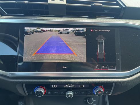 Used 2025 Audi Q3 2.0T Premium image 26