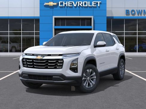 New 2026 Chevrolet Equinox LT w/ Convenience Package II AWD/4WD image 8