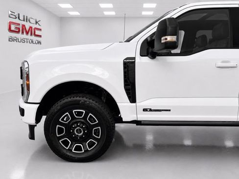 Used 2026 Ford F250 Platinum AWD/4WD image 12
