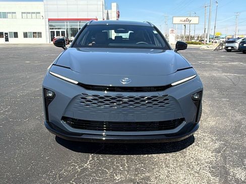 New 2026 Toyota Crown Signia XLE image 2