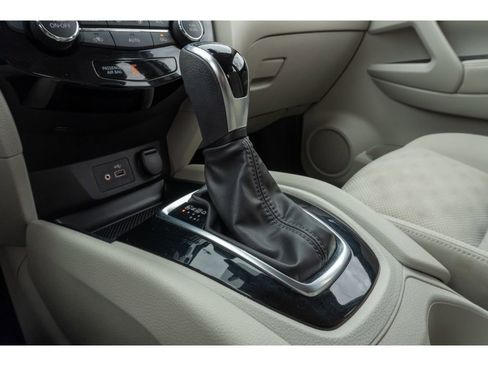 Used 2020 Nissan Rogue Sport SV image 23