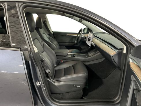 Certified 2023 Tesla Model Y Performance AWD/4WD image 13