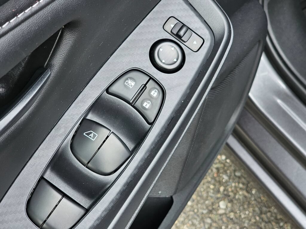 Used 2025 Nissan Sentra S FWD image 70