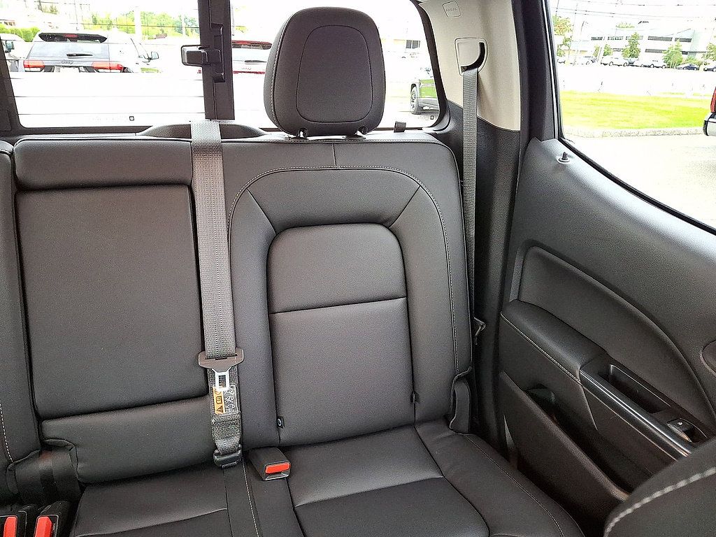 Used 2022 GMC Canyon Elevation w/ Elevation Premium Package AWD/4WD image 14