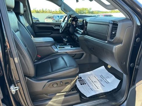 Used 2023 Chevrolet Silverado 1500 LTZ image 9