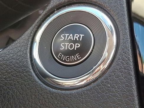 Used 2022 Nissan Rogue Sport SV image 23