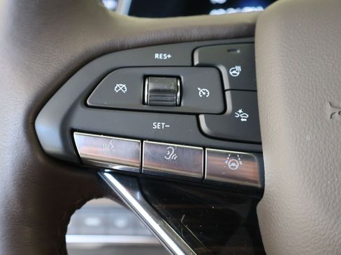 Used 2023 Cadillac Escalade Premium Luxury w/ Performance Package AWD/4WD image 24