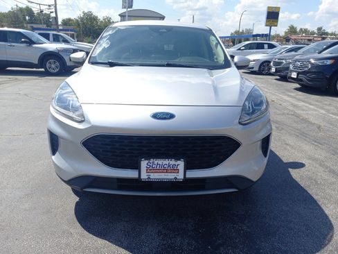 Used 2020 Ford Escape SE FWD image 4