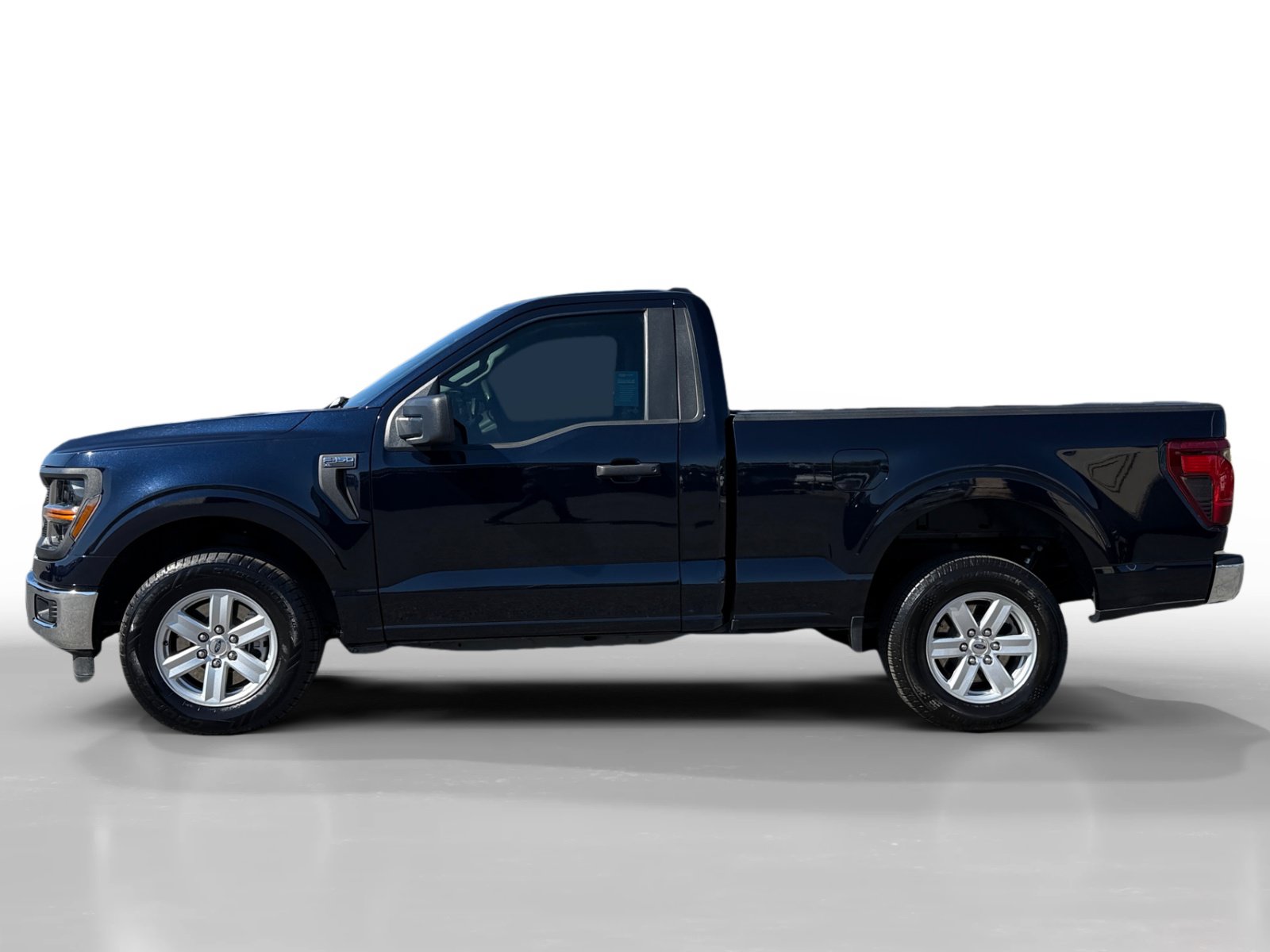 Used 2024 Ford F150 XL w/ Equipment Group 103A High RWD image 2