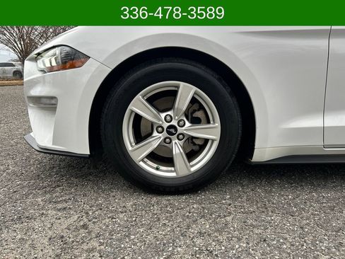 Used 2021 Ford Mustang Coupe image 25