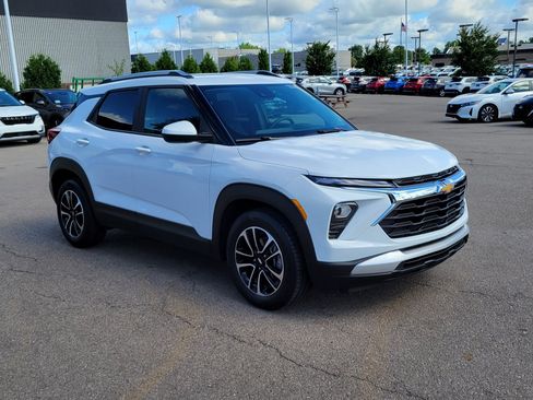 Used 2025 Chevrolet TrailBlazer LT w/ Convenience Package FWD image 32