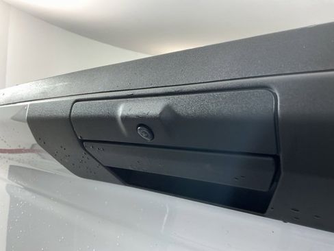 Used 2024 Ford F350 XLT image 9