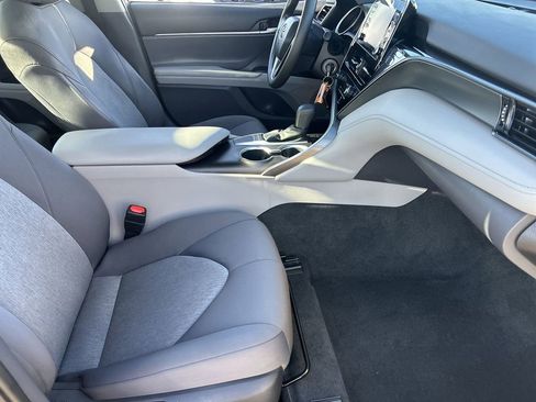 Used 2022 Toyota Camry LE w/ Carpet Mat Package (TMS) image 8