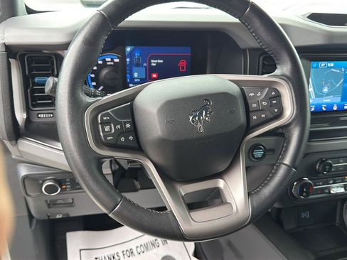 Used 2022 Ford Bronco Black Diamond AWD/4WD image 14