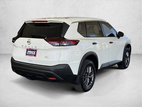 Used 2021 Nissan Rogue S AWD/4WD image 6