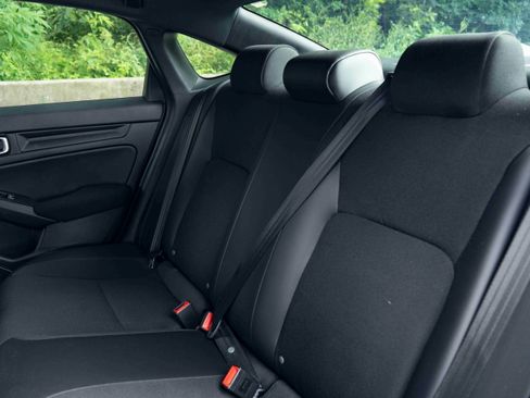 Used 2023 Honda Civic Sport image 18