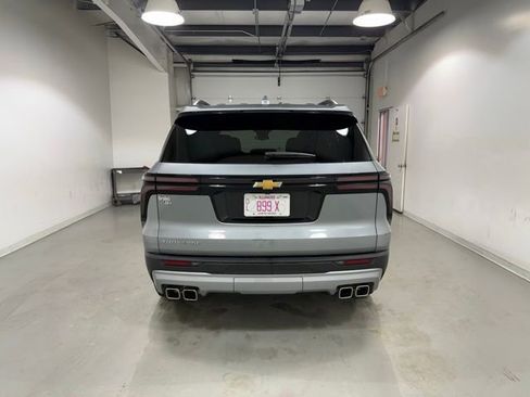 Certified 2025 Chevrolet Traverse LT image 6