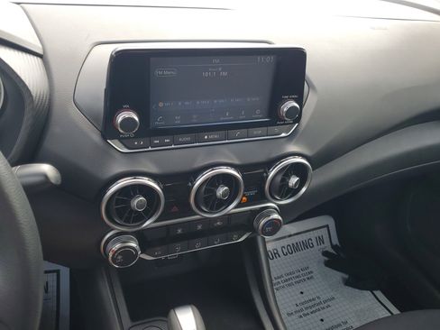 Certified 2022 Nissan Sentra S image 24