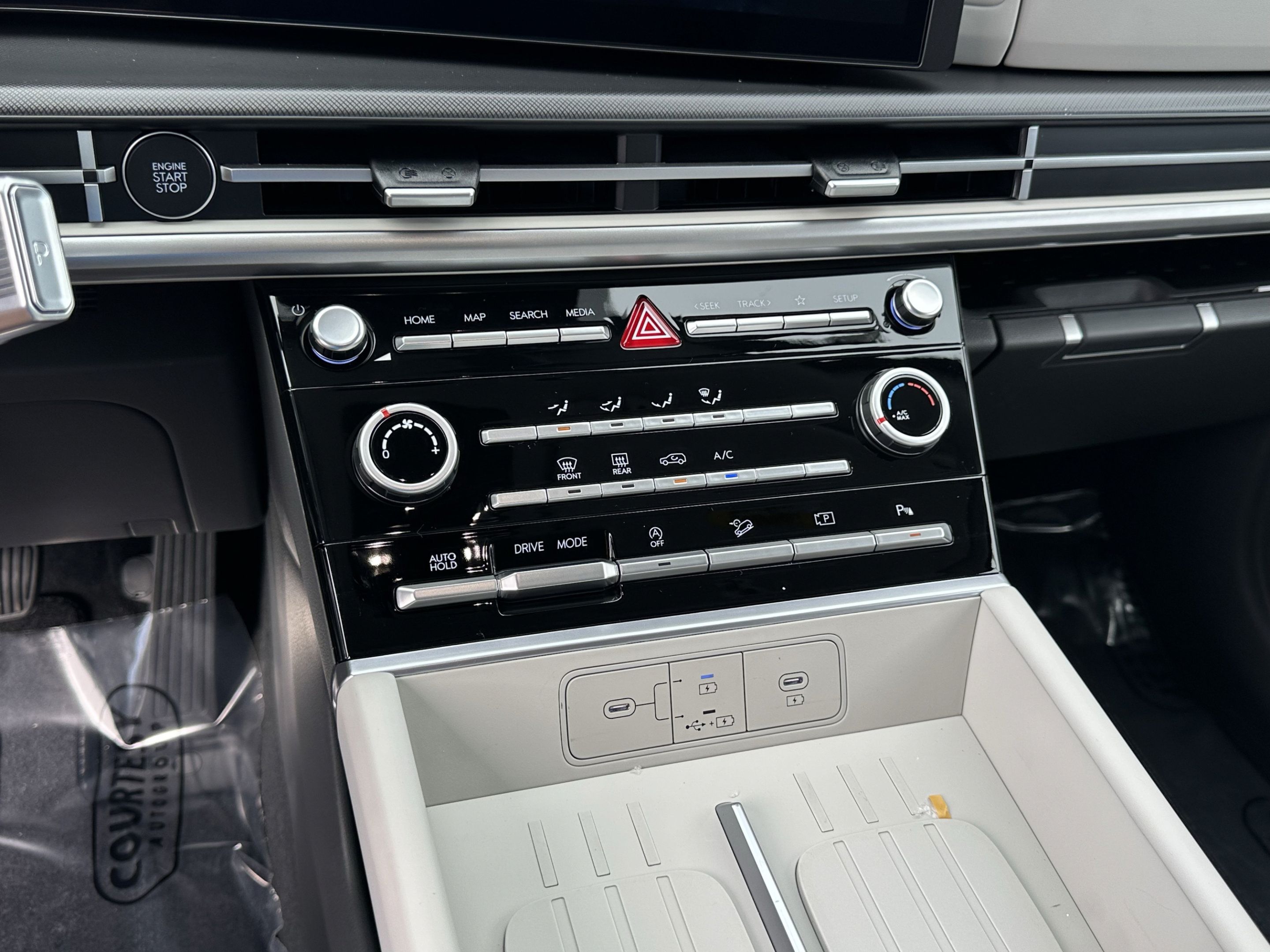 New 2027 Hyundai Santa Fe SE FWD image 24