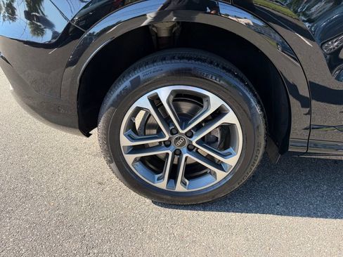 Used 2025 Audi Q5 Premium w/ Convenience Package AWD/4WD image 12