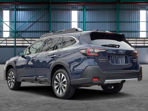 Used 2025 Subaru Outback Touring w/ Tech Package 3 image 3