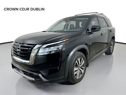 Used 2023 Nissan Pathfinder SL