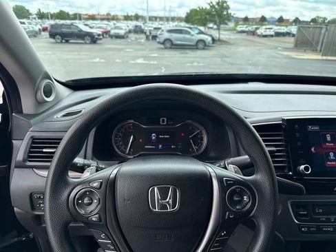 Used 2023 Honda Ridgeline Sport image 13