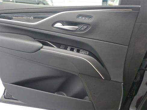 Used 2023 Cadillac Escalade ESV Sport w/ Touring Package image 15