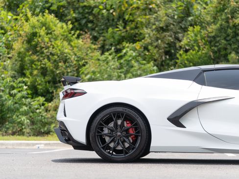 Used 2025 Chevrolet Corvette Stingray Preferred Conv w/ Z51 Performance Package RWD image 6