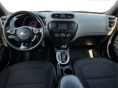 Used 2016 Kia Soul + FWD image 37