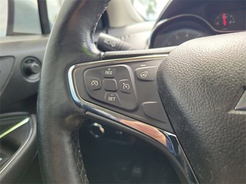 Used 2017 Chevrolet Cruze Premier image 20