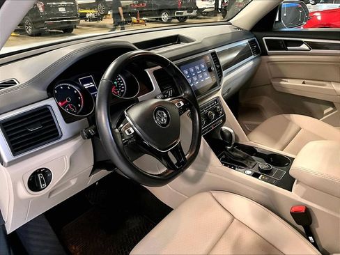 Used 2019 Volkswagen Atlas SE w/ Towing Package AWD/4WD image 8