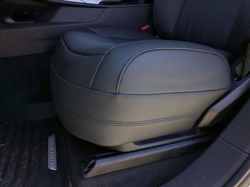 New 2025 Land Rover Range Rover Sport Dynamic SE image 3