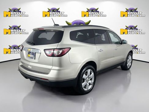 Used 2017 Chevrolet Traverse LT w/ Style and Technology Package AWD/4WD image 5