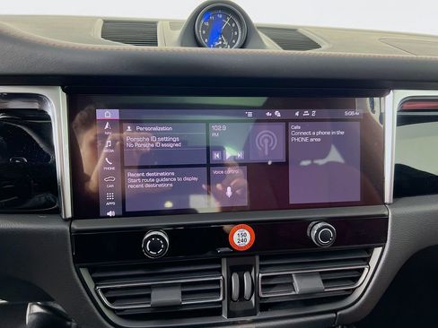 New 2026 Porsche Macan image 15