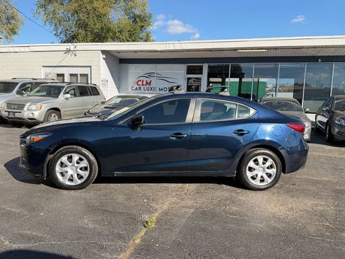 Used 2018 MAZDA MAZDA3 Sport image 7