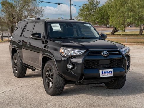 Used 2022 Toyota 4Runner SR5 Premium image 1