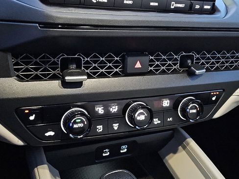 Used 2023 Honda Accord EX image 16